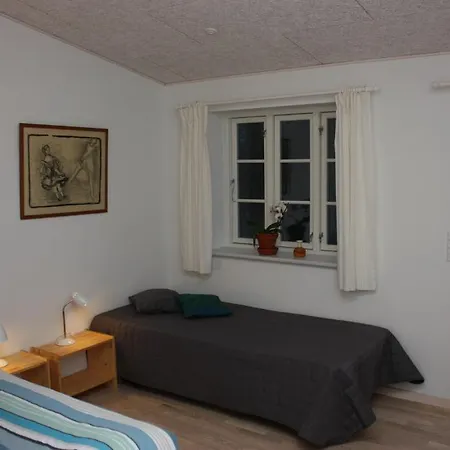 Holmehuset 3*