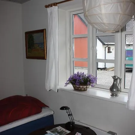 Holmehuset 3*