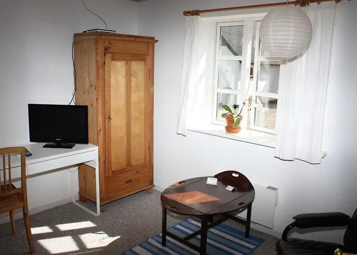 Holmehuset 3*
